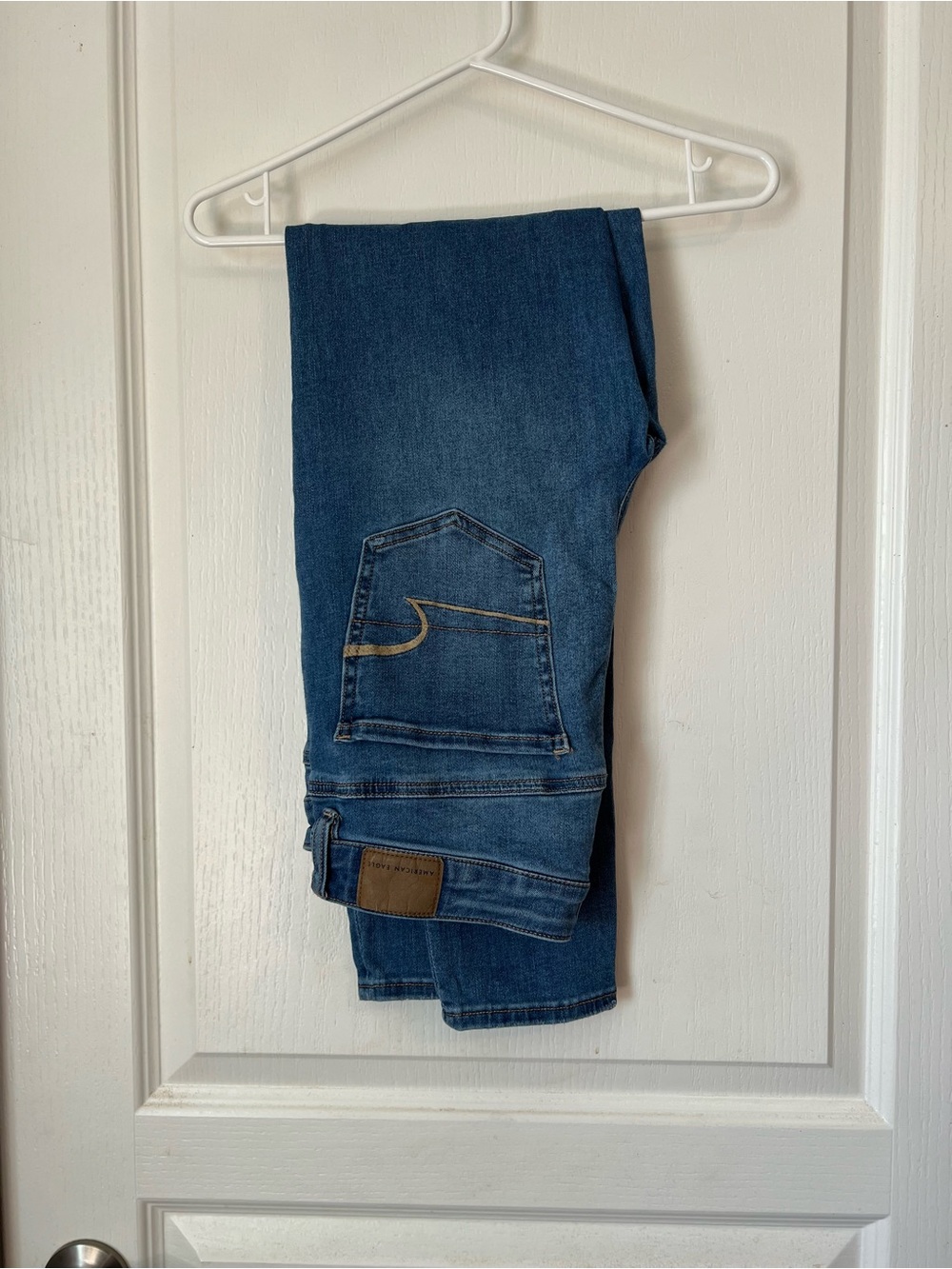American Eagle Outfitters Skinny Jeans in Dark Blue Wash